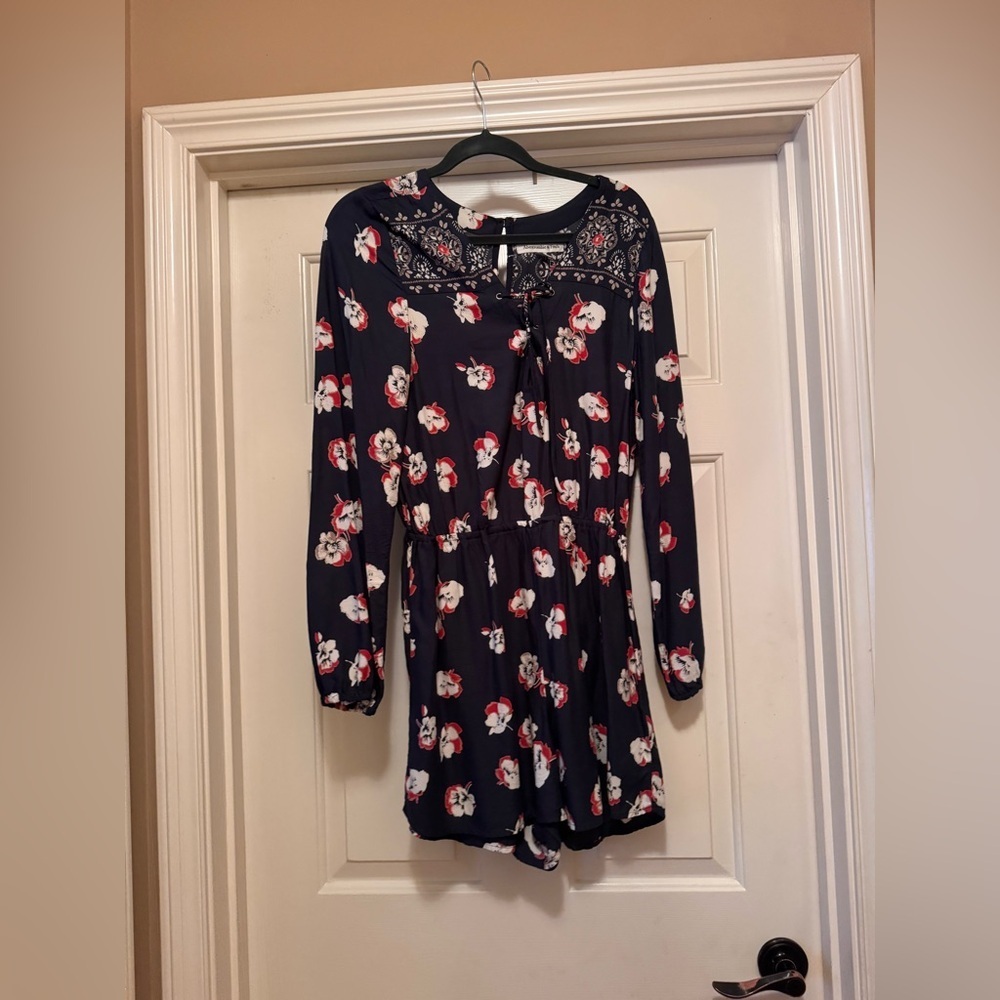 Abercrombie & Fitch Navy Long Sleeve Floral Romper size medium - Picture 2 of 10